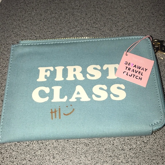 NWT Bando getaway travel clutch - Picture 5 of 8